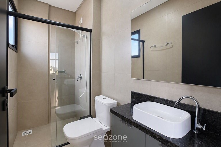 Studio em Cond. c/ Piscina e Vista LDU0306