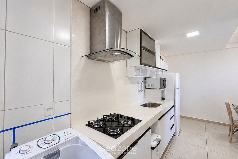 Apto. c/ Vista Mar em Cond. c/ Piscina DGU1306