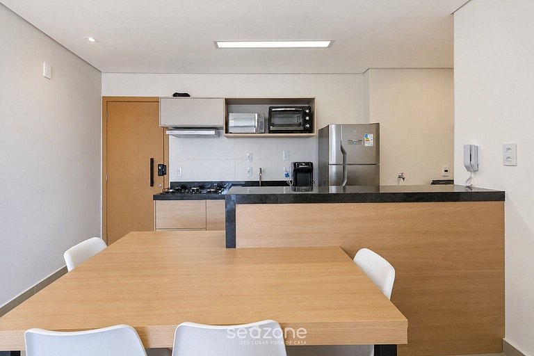 Apto. bien ubicado en Condo. c/ Piscina GRL1102