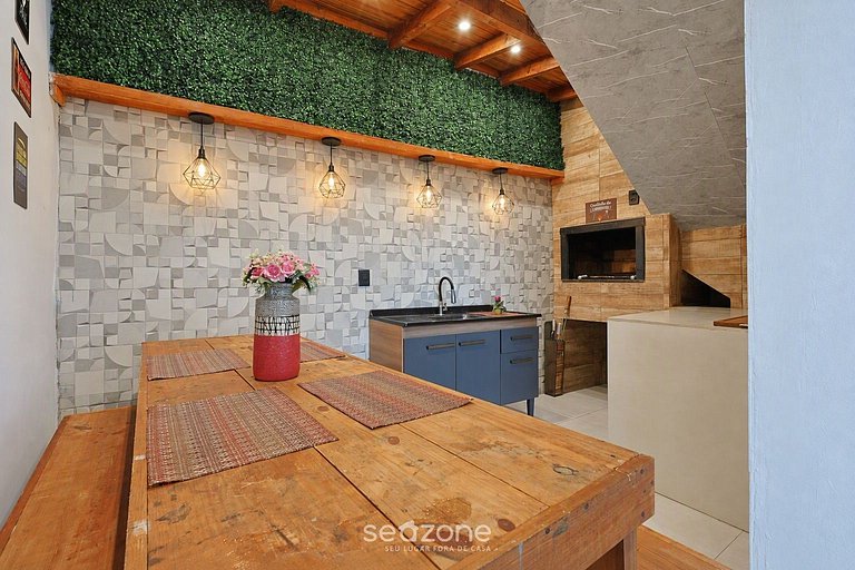 Casa c/ churrasq. priv. em Penha GSA0000