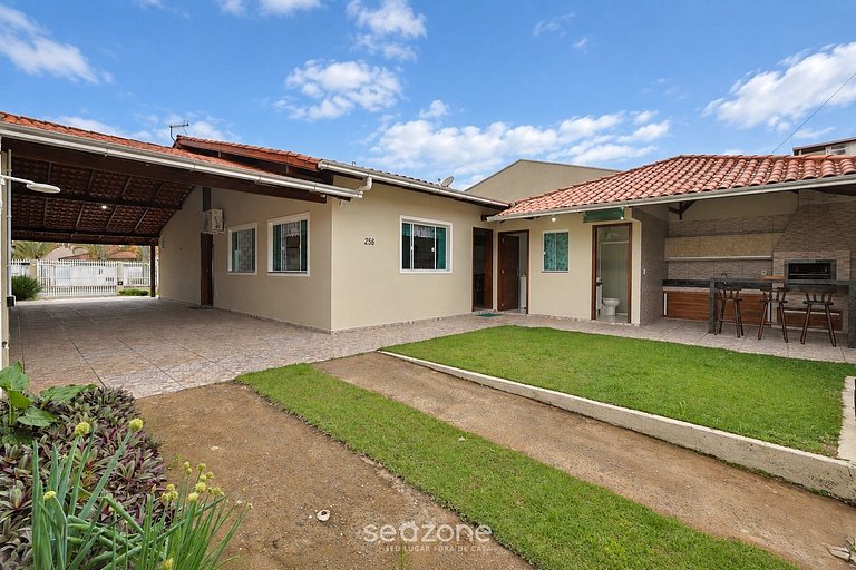 Casa c/ churrasq. a 550m da Praia POA0256