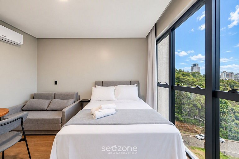 Studio em Cond. c/ Piscina e Vista Cid. VLF0607