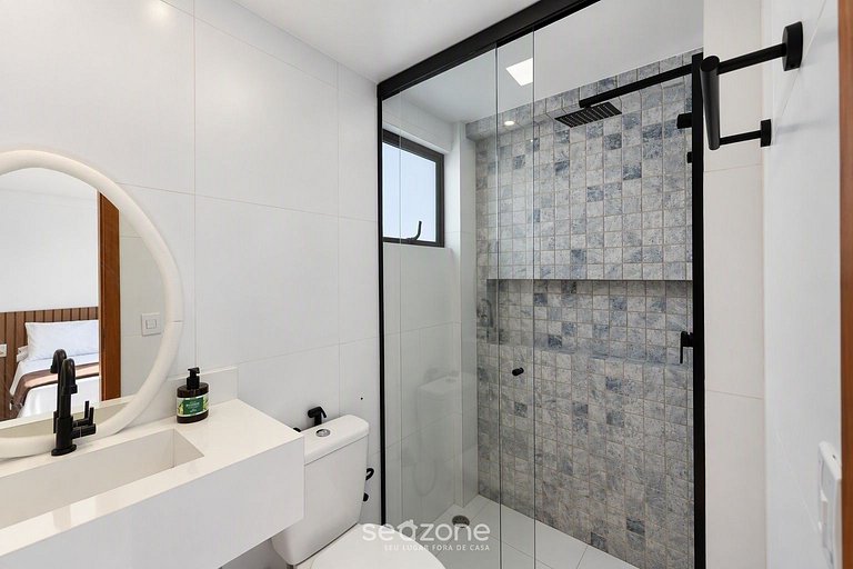 Apto. c/ vista Mar em Cond. c/ Piscina QST0302