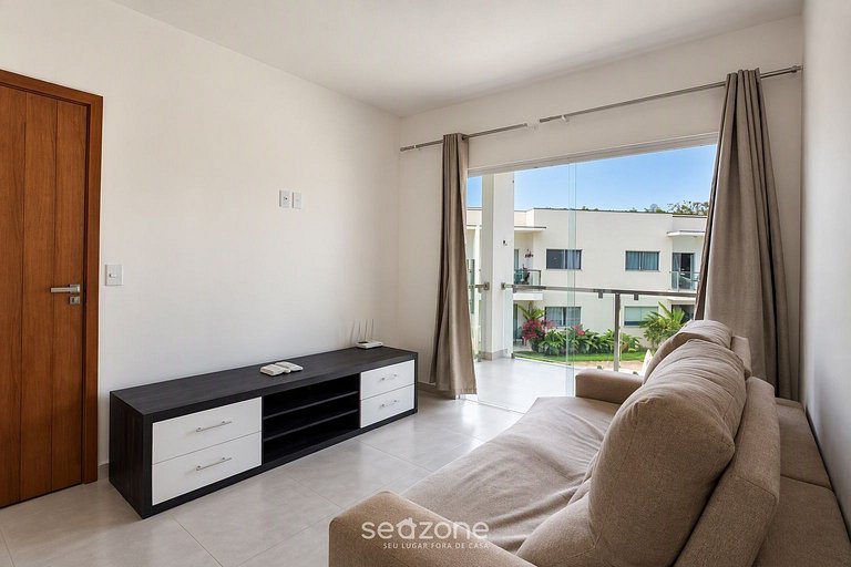 Apto. em Cond. c/ Piscina a 330m da Praia NSD0008