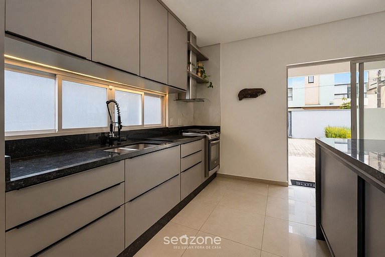 Casa en Condo. c/ Piscina Priv. RIO0259