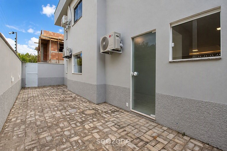 Apto. em Cond. c/ Piscina em Porto Seg. VFO0002