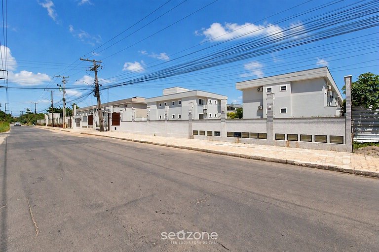 Apto. em Cond. c/ Piscina em Porto Seg. VFO0002