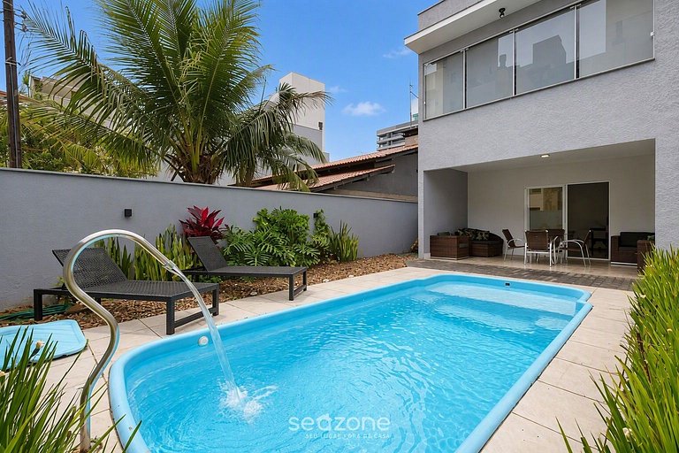 Casa em Cond. c/ Piscina Priv. RIO0259