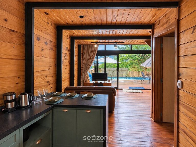 Studio c/ Jacuzzi em Cond. c/ Piscina SAL0004
