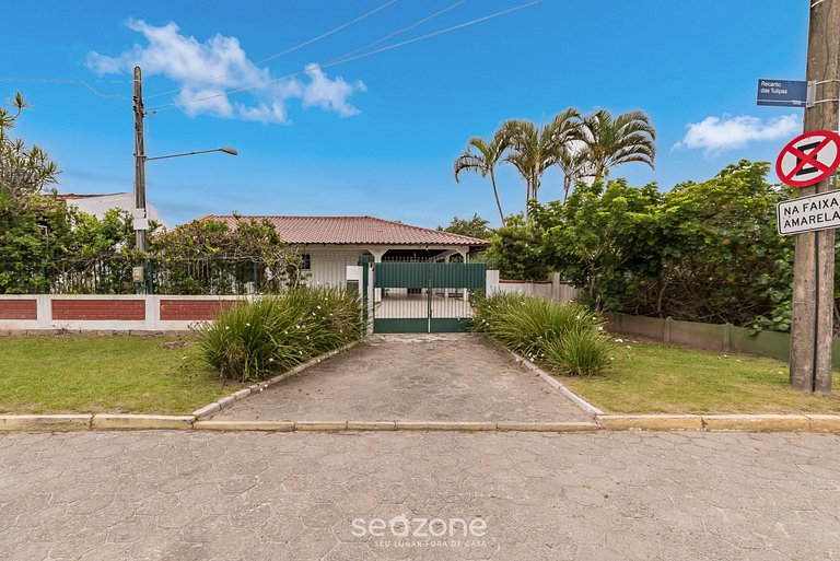 Hermosa Casa a 30m de la Playa en Floripa RTT1905