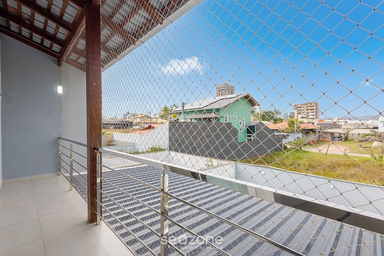 Casa con Piscina y Parrilla | 500m EKD0397