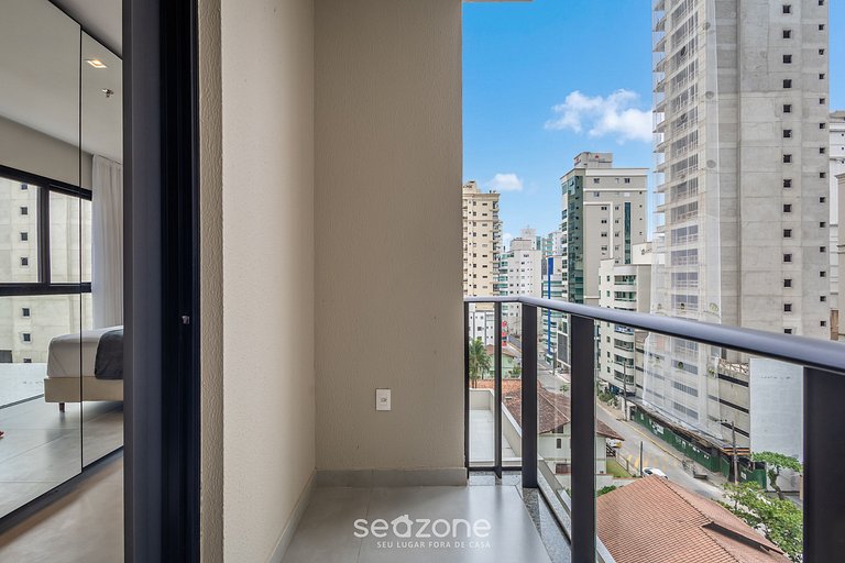 Apto em cond c/ piscina a 220 m do Praia FFS0608