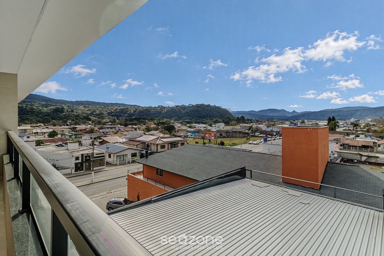 Apto com Varanda e Vista para a Cidade - CZZ0507