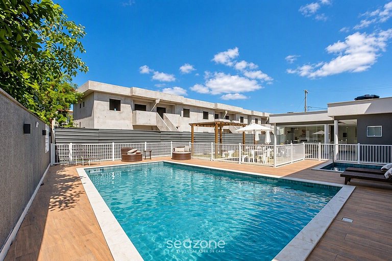 Apto. em Cond. c/ Piscina a 690m da Praia PCB0089