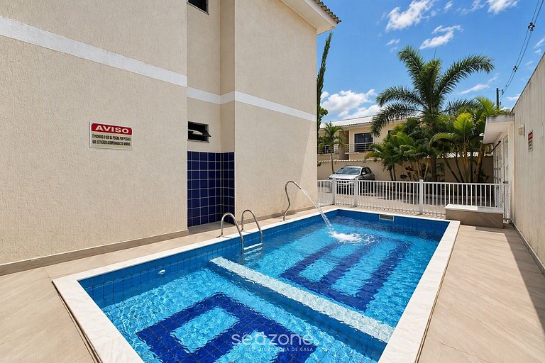 Apto. em Cond. c/ Piscina em Porto Seg. HIB0012