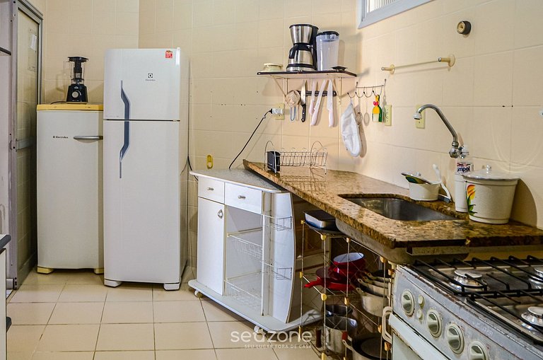 Cómodo apartamento a 200m de Praia do Forte CEE202 Seazone