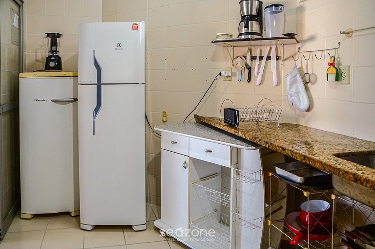 Apto confortável a 200m da Praia do Forte CEE202 Seazone