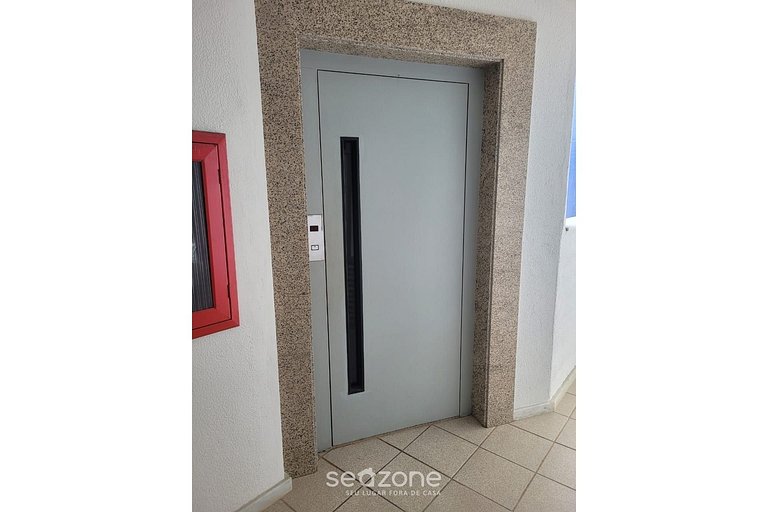 Cómodo apartamento a 200m de Praia do Forte CEE202 Seazone
