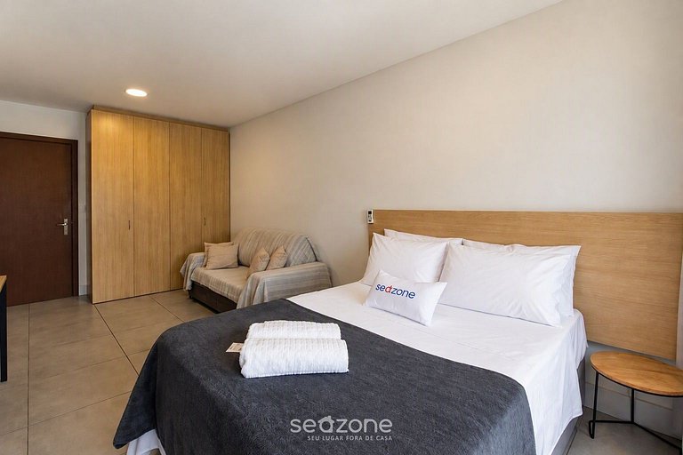 Studio em Cond. c/ Piscina PUE0607