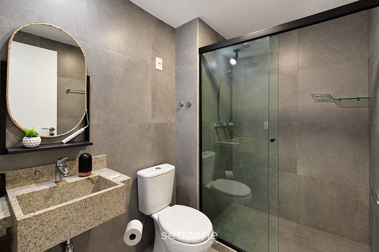 Studio en Condo. c/ Piscina LBO1009