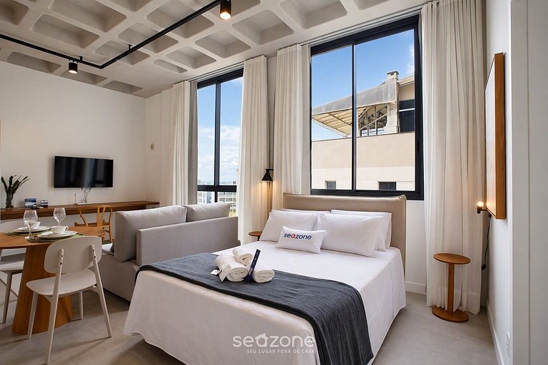 Studio em Cond. c/ Garagem e Terraço LTP0503