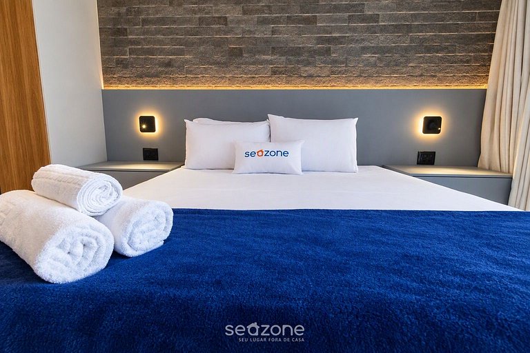 Studio em Cond. c/ Piscina e Vista Cid. AZR1406