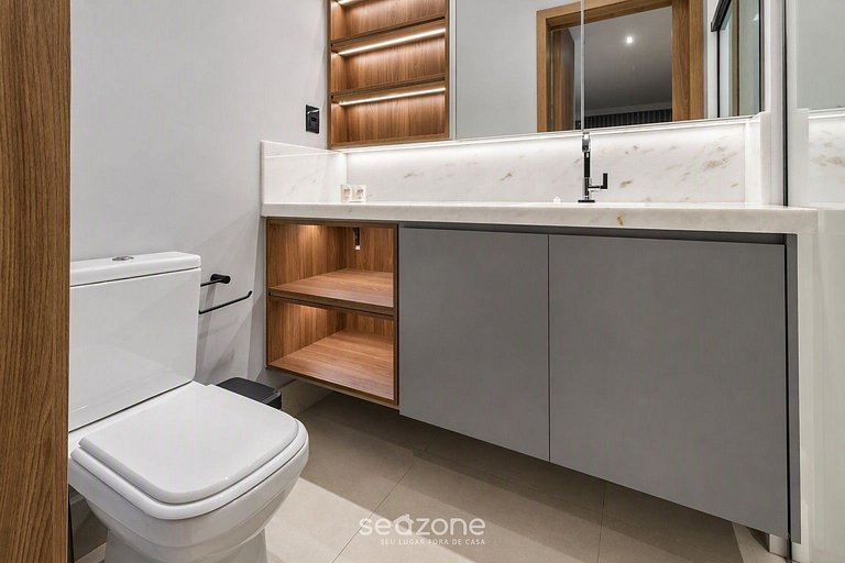 Studio em Cond. c/ Piscina e Vista Cid. AZR1406