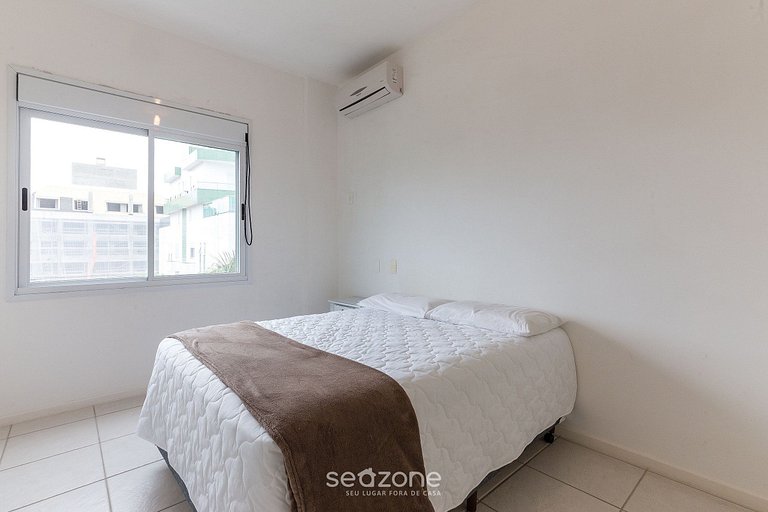Apartamento em Jurerê enorme próximo da praia AYA201 Seazone