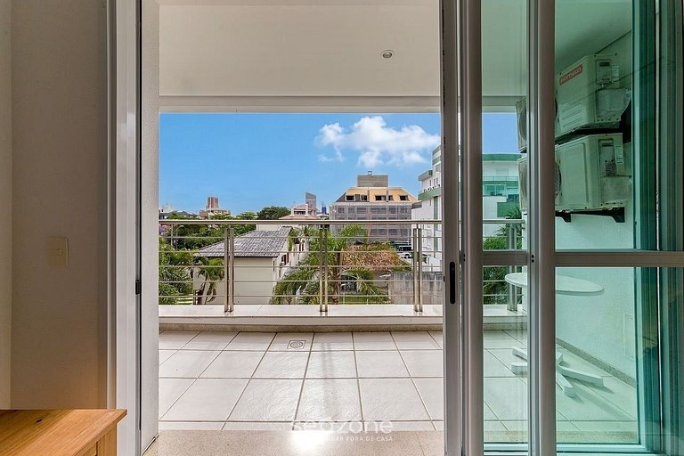 Apartamento em Jurerê enorme próximo da praia AYA201 Seazone