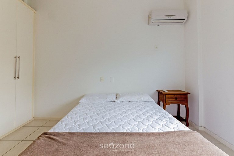 Apartamento em Jurerê enorme próximo da praia AYA201 Seazone
