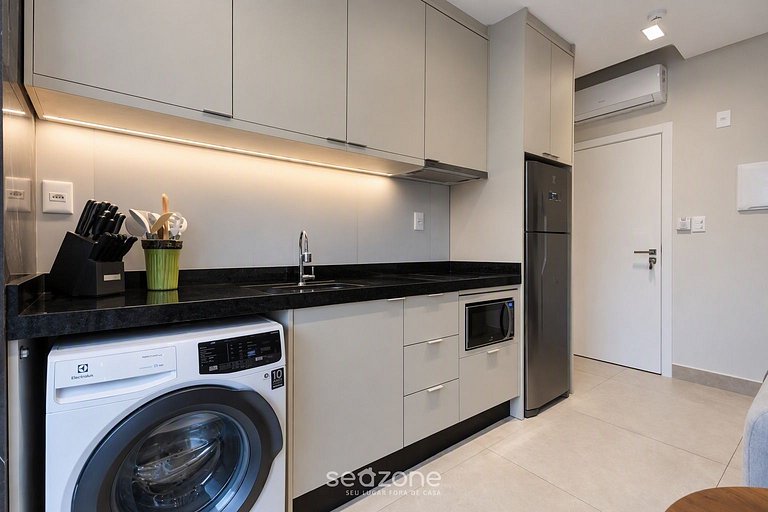 Studio em Cond. c/ Piscina FFS1010