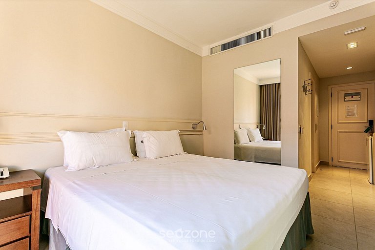 Apartamento com vista para o mar em Jurere JBV306 Seazone
