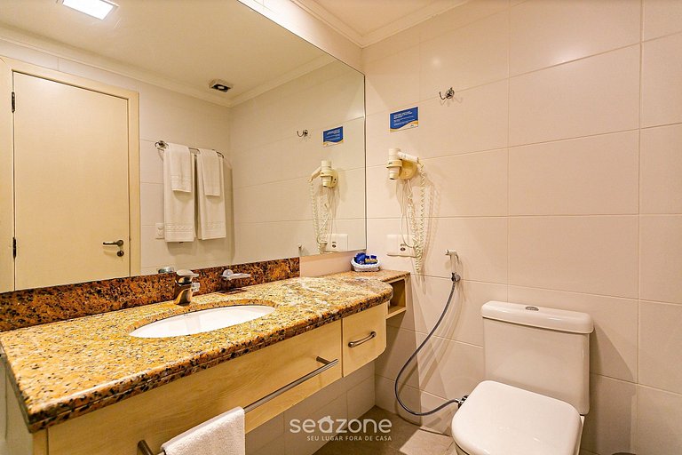 Apartamento com vista para o mar em Jurere JBV306 Seazone