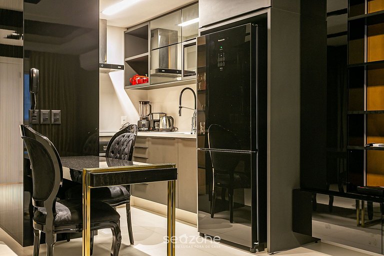 Apartamento de 2 plantas con jacuzzi en Jurerê JRR410
