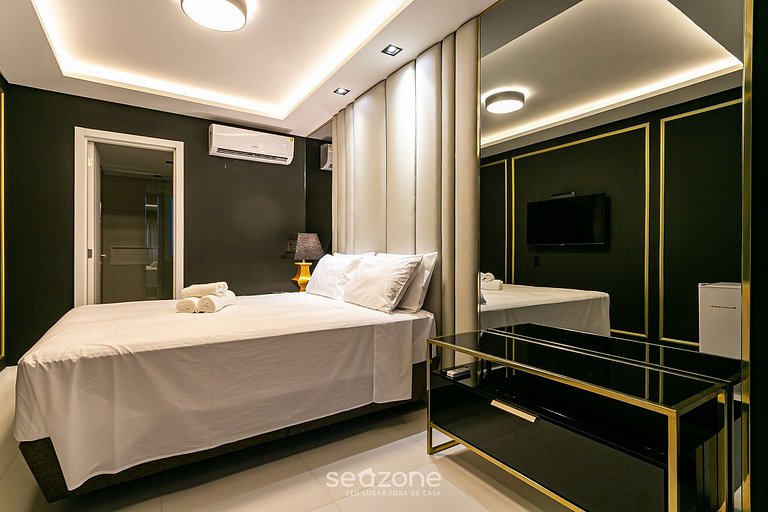 Apartamento de 2 plantas con jacuzzi en Jurerê JRR410