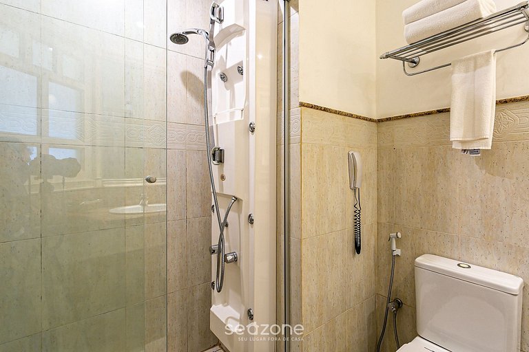 Incrível studio com vista para piscina ILC1406
