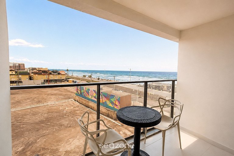 Studio em Cond. c/ Piscina e Vista Mar SCR0316