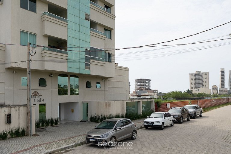 Apto prox a praia e com churrasqueira IBL103