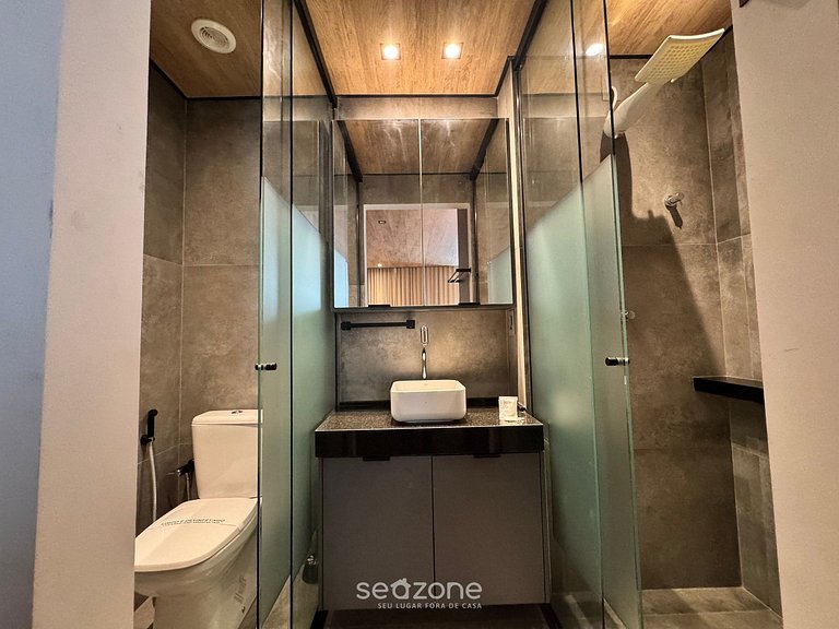 Hermoso Estudio con Vista Lateral al Mar NWT0603