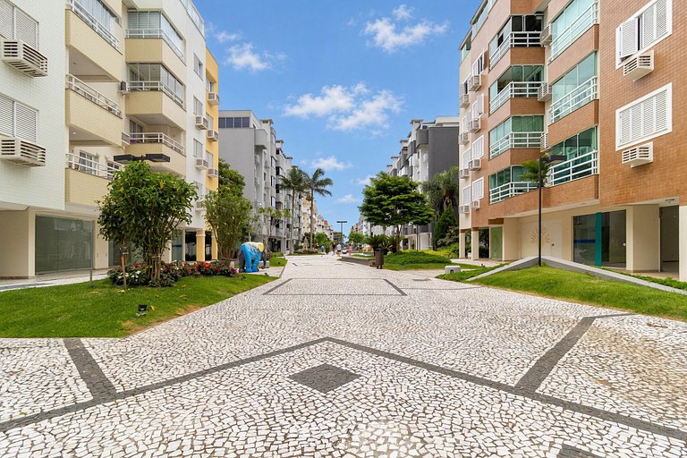 Apto com churrasq ótima localização Jurerê CCB103