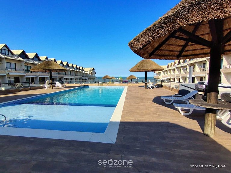 Casa en cond. frente mar con piscina MCS0057