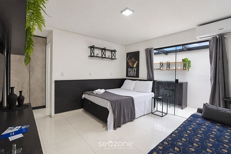 Studio en planta baja en condo. AAR0103
