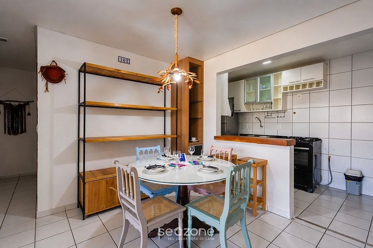 Apto. em Cond. c/ Piscina em Poço LSR0102