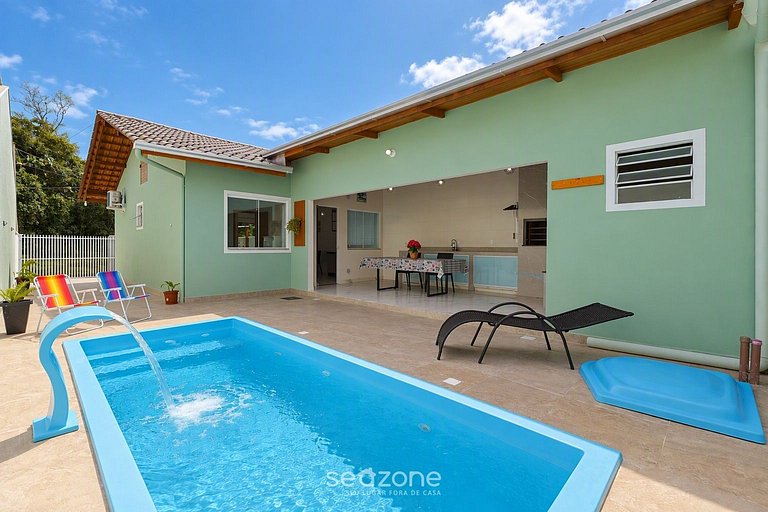 Casa em Cond. c/ Piscina e churrasq. PVZ0485
