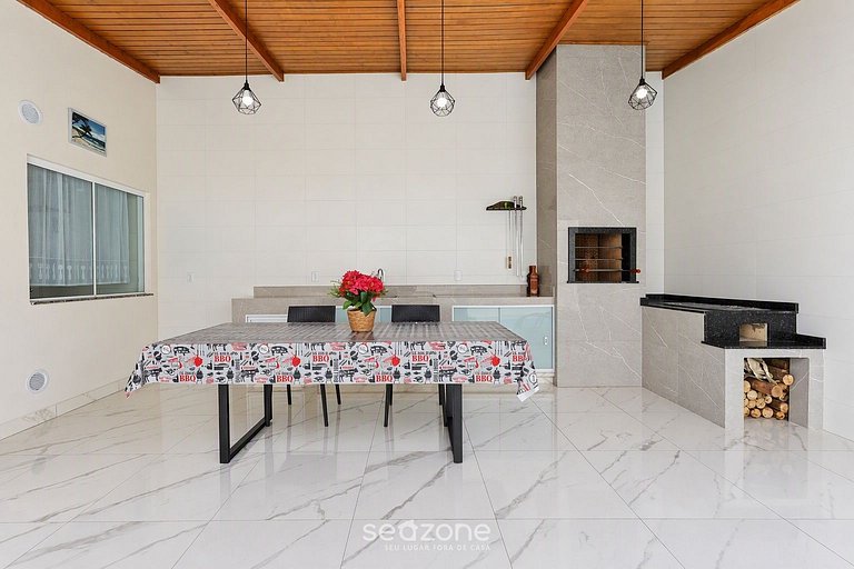 Casa con Piscina y churrasq. PVZ0485