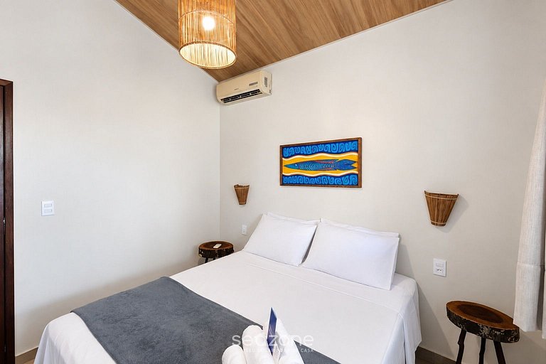 Casa em Cond. c/ churrasq. priv. IRU0015