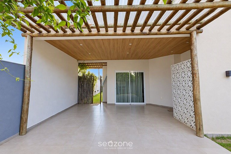 Casa em Cond. c/ churrasq. priv. IRU0015