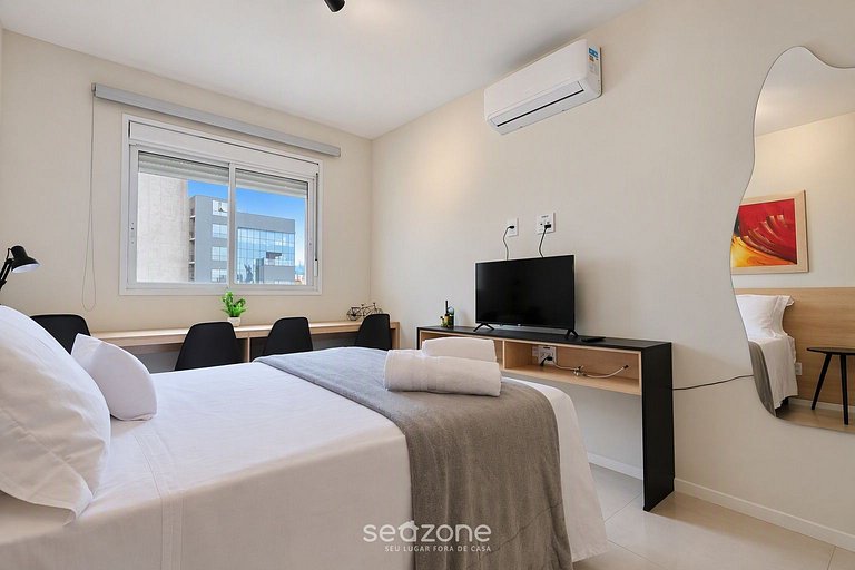 Apto. bien ubicado en Condo. c/ piscina MSST1606