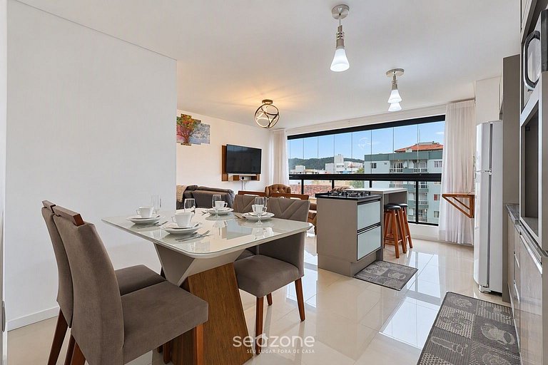 Apto. en Condo. c/ piscina y parr. QAM0402