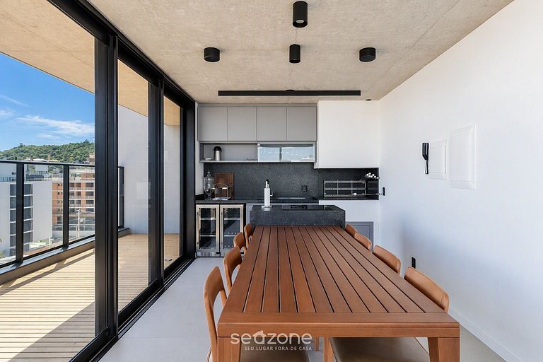 Studio em Cond. c/ Piscina e Vista Cid. SOT0103
